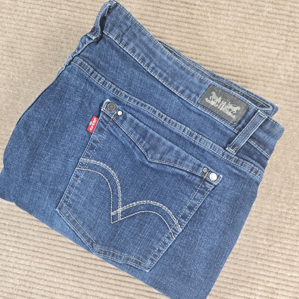 Levi's Women's Straight Leg Jeans - Dark Blue
